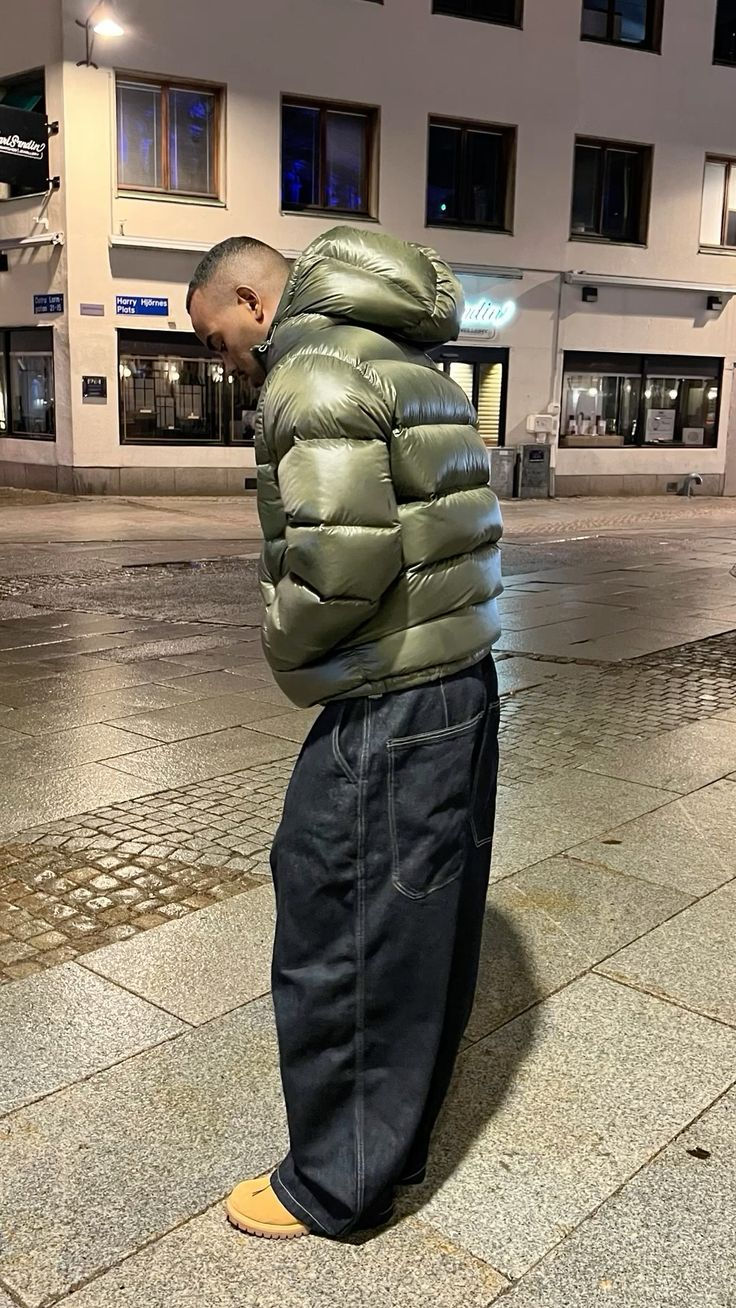 Green puffer jacket street style